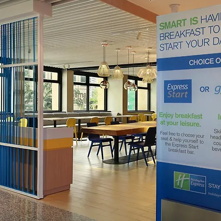 Holiday Inn Express Kuala Lumpur City Centre By Ihg-3